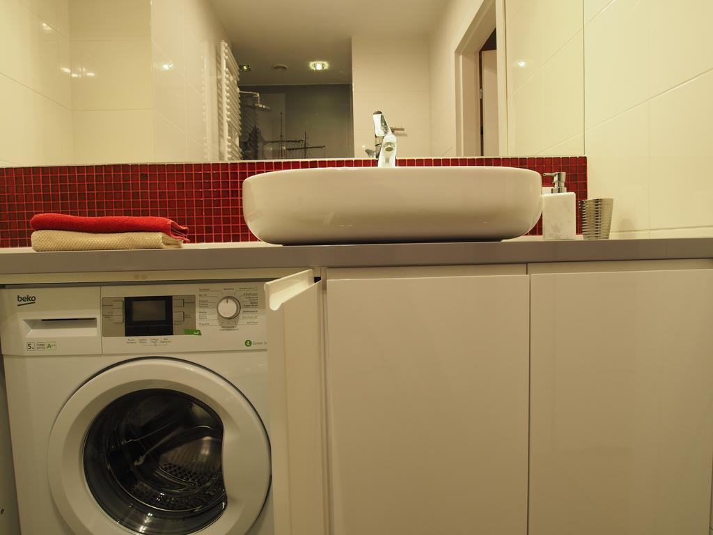 Grand Tourist Simple Rest Apartments غدانسك الغرفة الصورة
